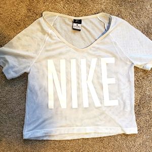 Nike mesh workout active crop top sz Medium